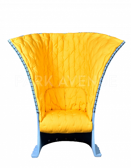 Кресло в комплекте с подушкой